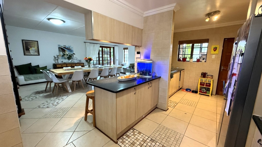 4 Bedroom Property for Sale in Langenhovenpark Free State